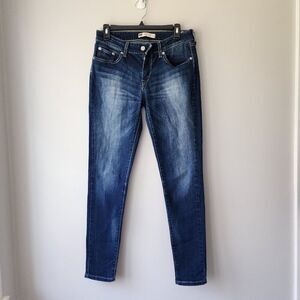 Levi's dark wash legging sand blast 30" x 30"